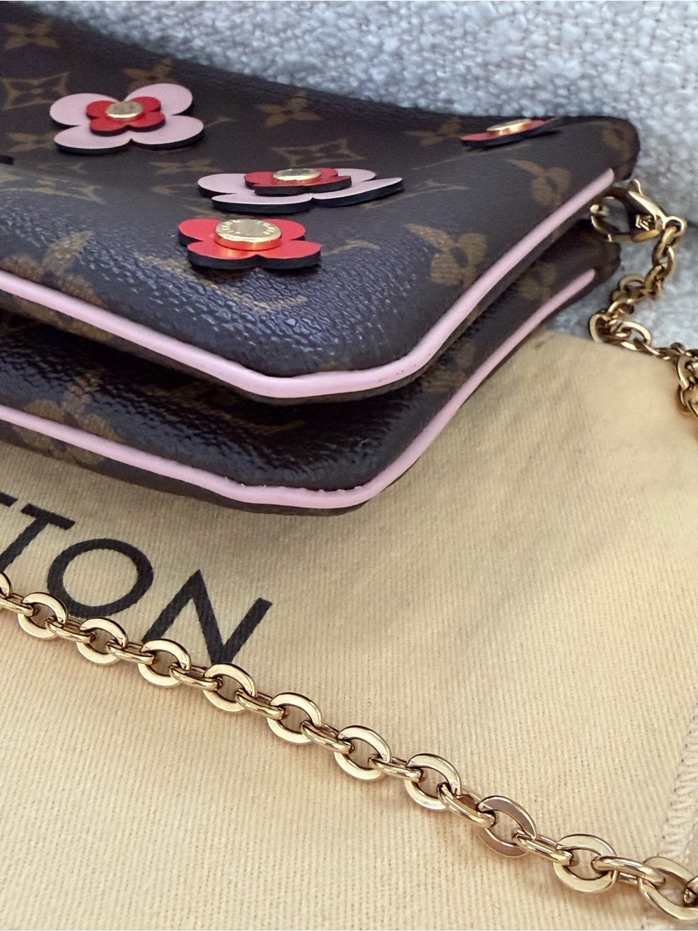 Louis Vuitton Pochette Double Zip Monogram Blooming Flowers Crossbody Bag - Picture 8 of 13